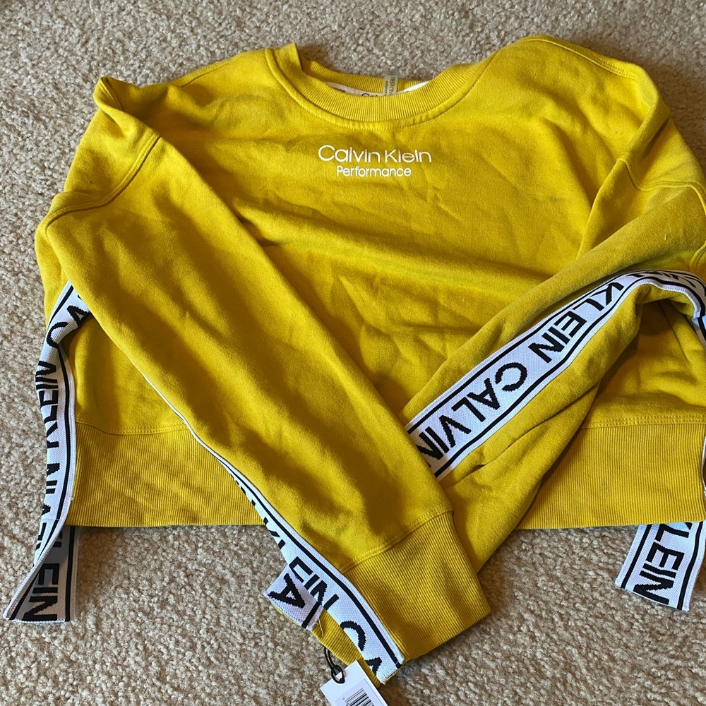 NWT Calvin Klein crop hoodie